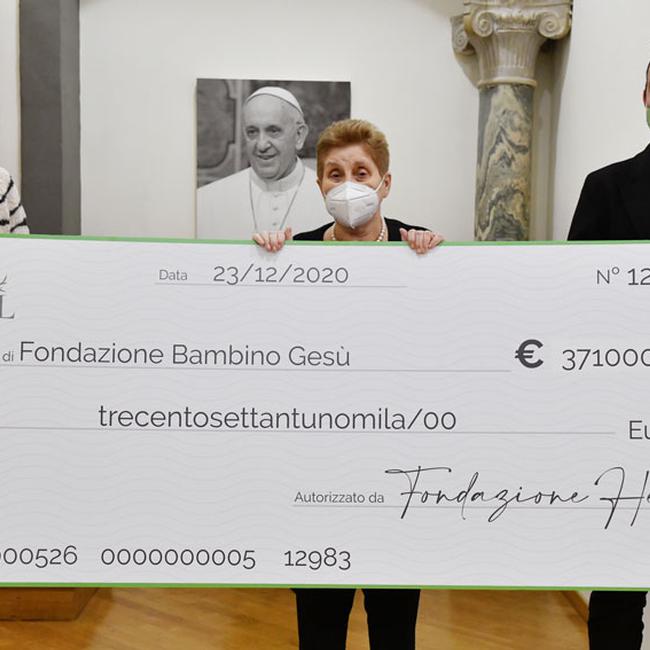 Una donazione solare dalla Fondazione Heal per la lotta contro i tumori